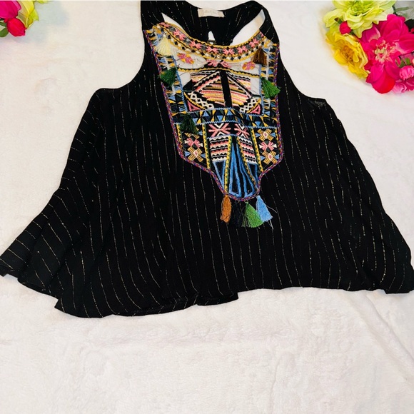 Embroidered tassels top - Picture 4 of 10